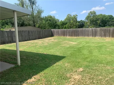 1308 Strozier Ct, Barling, AR 72923 photo 14