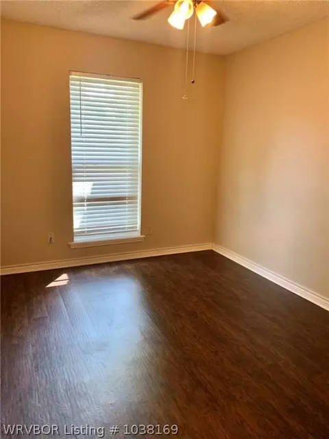 1308 Strozier Ct, Barling, AR 72923 photo 7