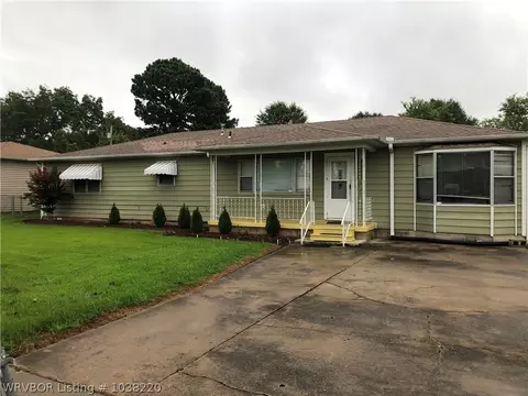 4722 Irene St, Fort Smith, AR 72904 photo 1