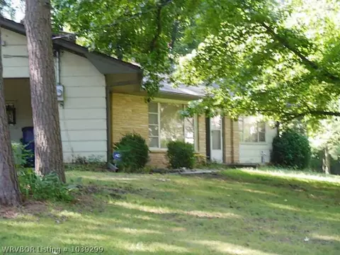 5504 Plum St, Fort Smith, AR 72904 photo 2