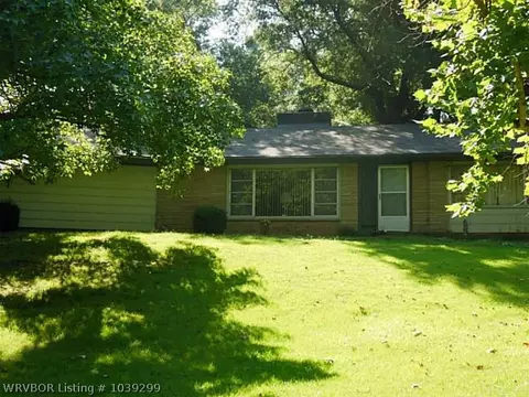 5504 Plum St, Fort Smith, AR 72904 photo 1