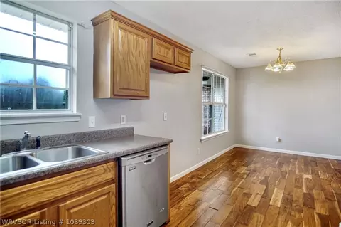 1012 L St, Barling, AR 72923 photo 7
