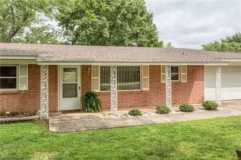 801 Hillside Dr, Fort Smith, AR 72908 photo 2