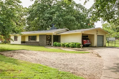 1021 50th St, Fort Smith, AR 72904 photo 2