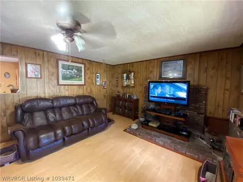 4808 Douglas Rd, Hartford, AR 72938 photo 4
