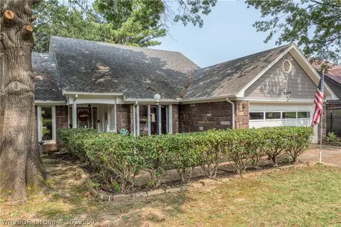 8909 Canterbury, Fort Smith, AR 72903 photo 4