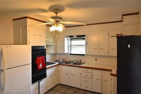 815 Creston St, Fort Smith, AR 72908 photo 3