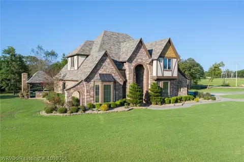 2801 Bugscuffle Rd, Lavaca, AR 72941 photo 2