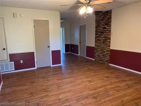 211 Farris Ave, Pocola, OK 74902 photo 6