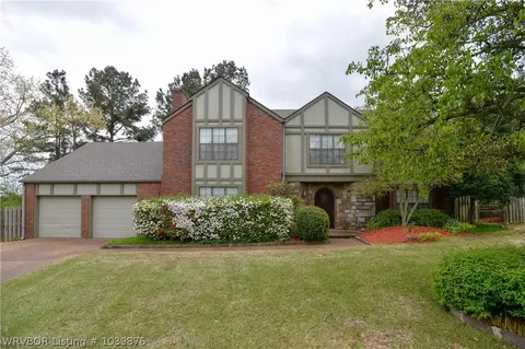 1512 Oak Knolls Cir, Fort Smith, AR 72903 photo 2