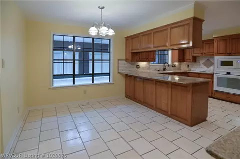 1512 Oak Knolls Cir, Fort Smith, AR 72903 photo 7