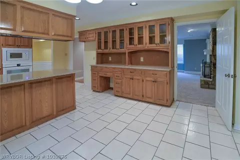 1512 Oak Knolls Cir, Fort Smith, AR 72903 photo 10