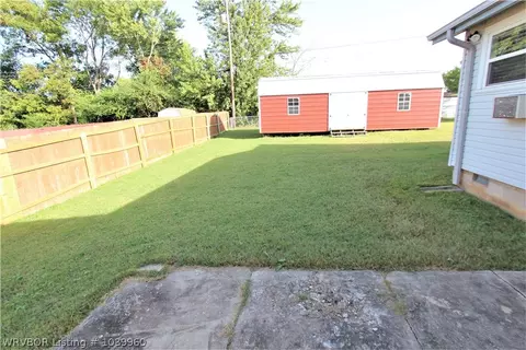 1901 S Vicksburg St, Fort Smith, AR 72901 photo 3