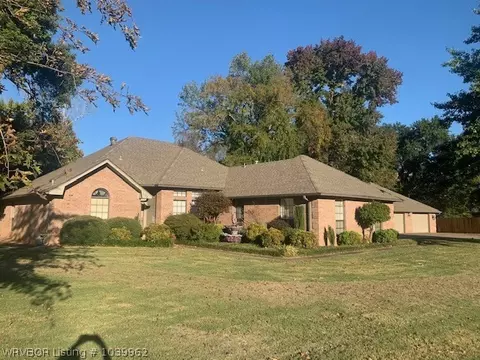 2128 Brookhaven Dr, Alma, AR 72921 photo 1