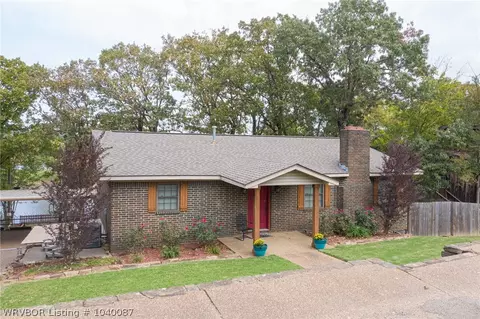 8906 Sebastian Ct, Hackett, AR 72937 photo 2