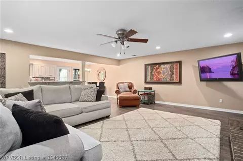 8906 Sebastian Ct, Hackett, AR 72937 photo 13