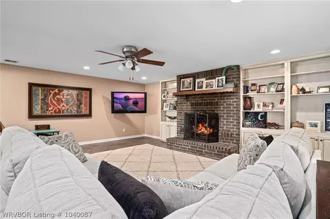 8906 Sebastian Ct, Hackett, AR 72937 photo 14