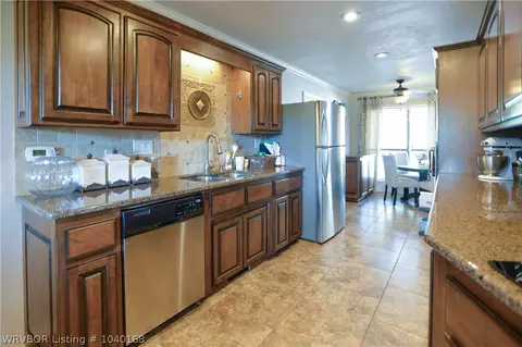 10108 Jenny Lind Rd, Fort Smith, AR 72908 photo 9