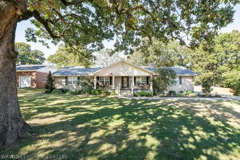 2004 S 66th St, Fort Smith, AR 72903 photo 1