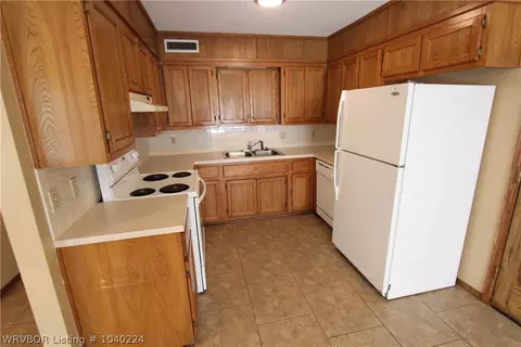 120 E Walnut St, Alma, AR 72921 photo 5