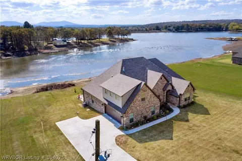 8607 Crown Pointe, Hackett, AR 72937 photo 2
