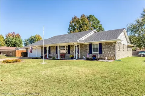 7911 Southridge Dr, Fort Smith, AR 72908 photo 2