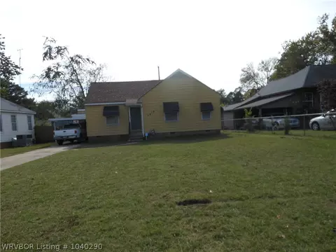3916 Morris Dr, Fort Smith, AR 72904 photo 1