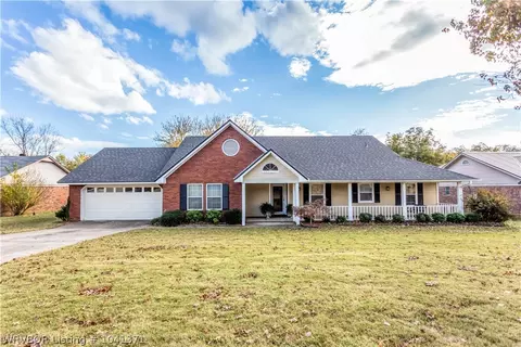9200 Rosewood Dr, Fort Smith, AR 72903 photo 1