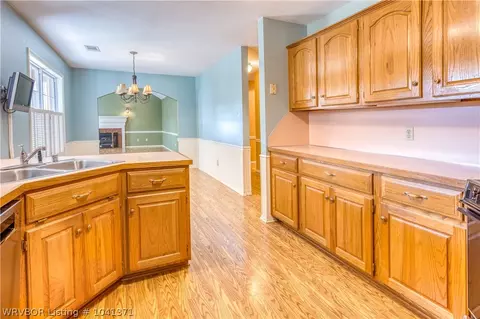 9200 Rosewood Dr, Fort Smith, AR 72903 photo 8