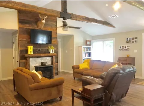 3604 Lilly Ln, Charleston, AR 72933 photo 2