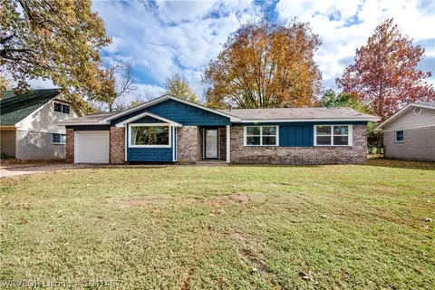 206 Amherst Cir, Fort Smith, AR 72908 photo 1