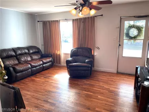2002 Holt St, Lavaca, AR 72941 photo 2