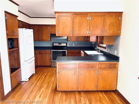 205 N 40th St, Fort Smith, AR 72903 photo 11