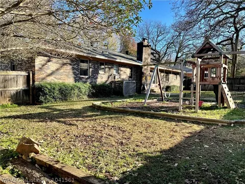 205 N 40th St, Fort Smith, AR 72903 photo 24
