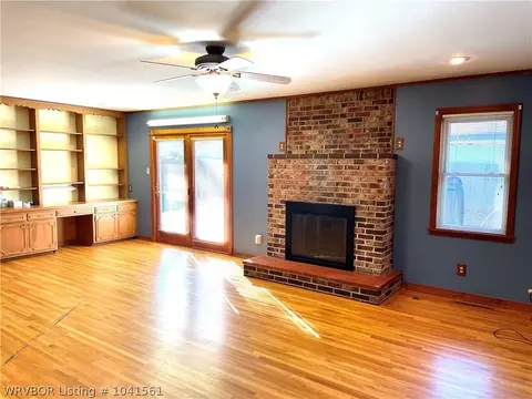 205 N 40th St, Fort Smith, AR 72903 photo 8