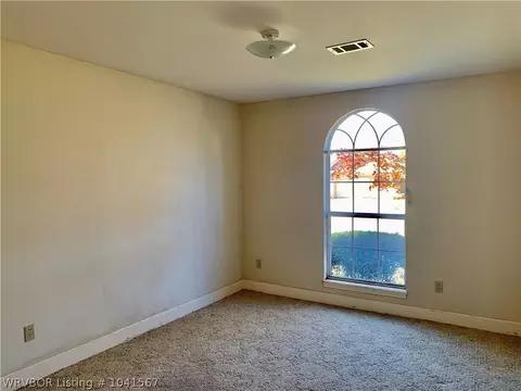 2601 Canterbury Cir, Fort Smith, AR 72903 photo 8