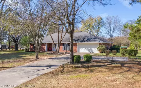 4401 Southridge, Fort Smith, AR 72916 photo 2