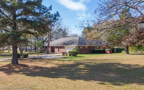4401 Southridge, Fort Smith, AR 72916 photo 1