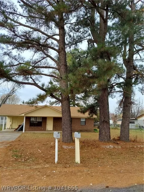 102 B St, Pocola, OK 74902 photo 2