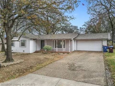 3319 S 39th St, Fort Smith, AR 72903 photo 1