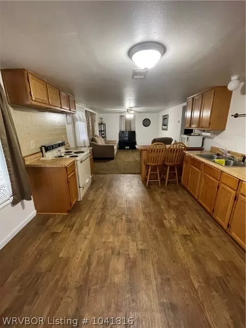 206 E Ruth Ave, Sallisaw, OK 74955 photo 5
