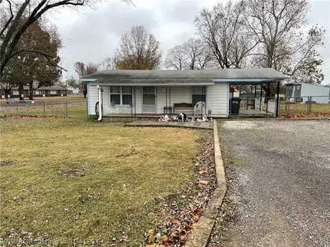 206 E Ruth Ave, Sallisaw, OK 74955 photo 1