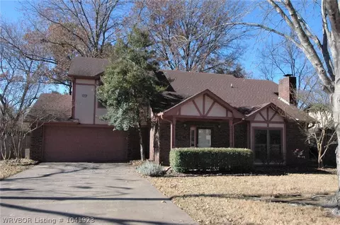 3020 S 104th St, Fort Smith, AR 72903 photo 1