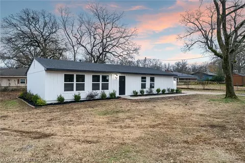 3203 Hendricks Blvd, Fort Smith, AR 72903 photo 1