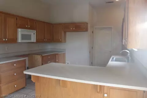 8306 Jordana Ln, Hackett, AR 72937 photo 4