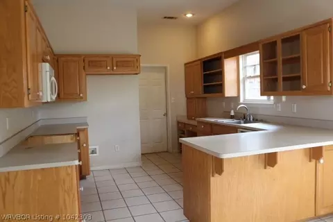 8306 Jordana Ln, Hackett, AR 72937 photo 3