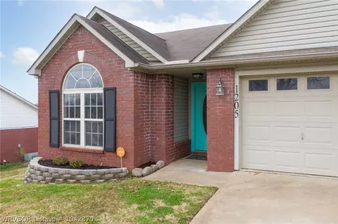 1205 9th St, Barling, AR 72923 photo 3