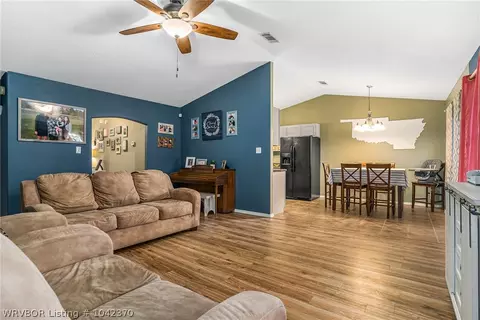 1205 9th St, Barling, AR 72923 photo 10