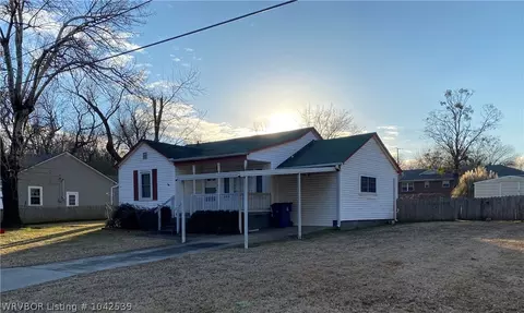 305 N 47th St, Fort Smith, AR 72903 photo 2