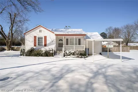 305 N 47th St, Fort Smith, AR 72903 photo 3
